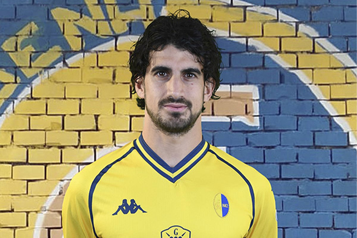 Costantino in prestito alla Pro Vercelli Modena FC