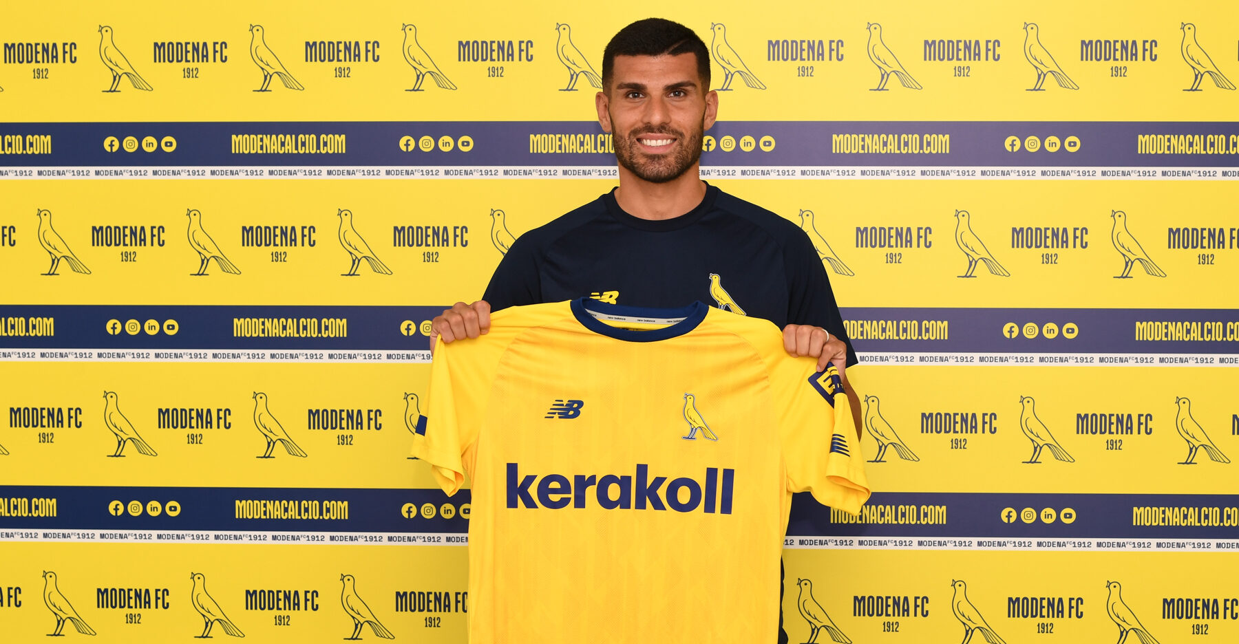 MARIO GARGIULO É GIALLOBLU’ MARIO GARGIULO É GIALLOBLU’