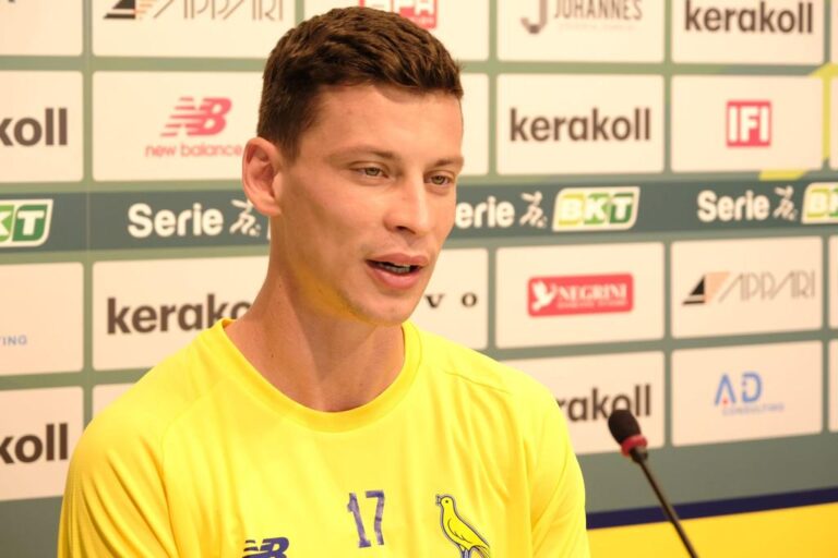 Marsura: “Qui per far vedere le mie qualità”