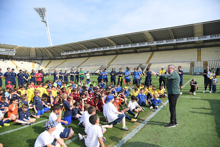 Canarini si cresce: una squadra di 30 club