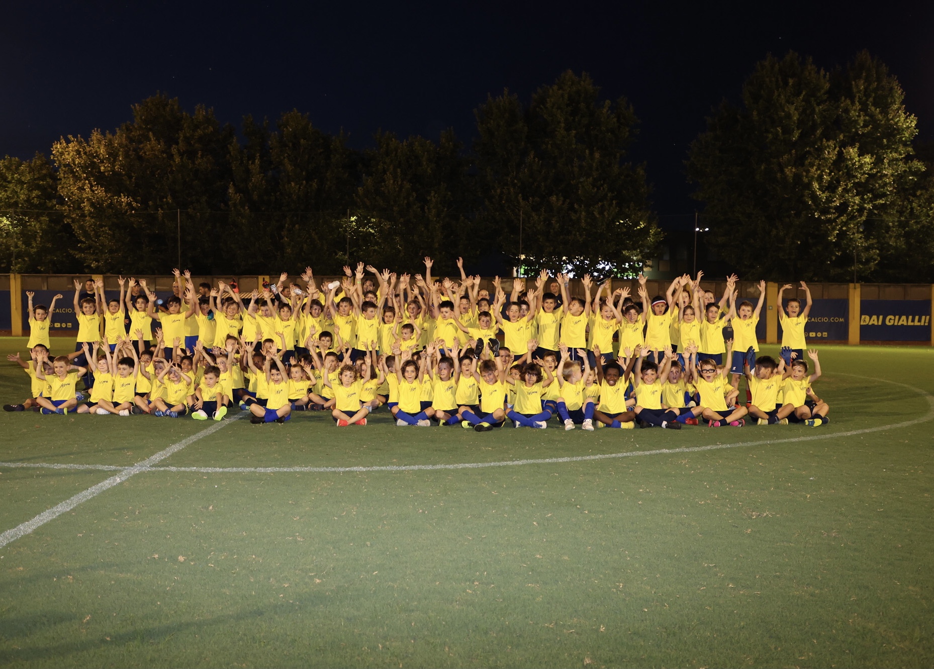 Canarini Di Sera: la carica dei 130 Canarini Di Sera: la carica dei 130