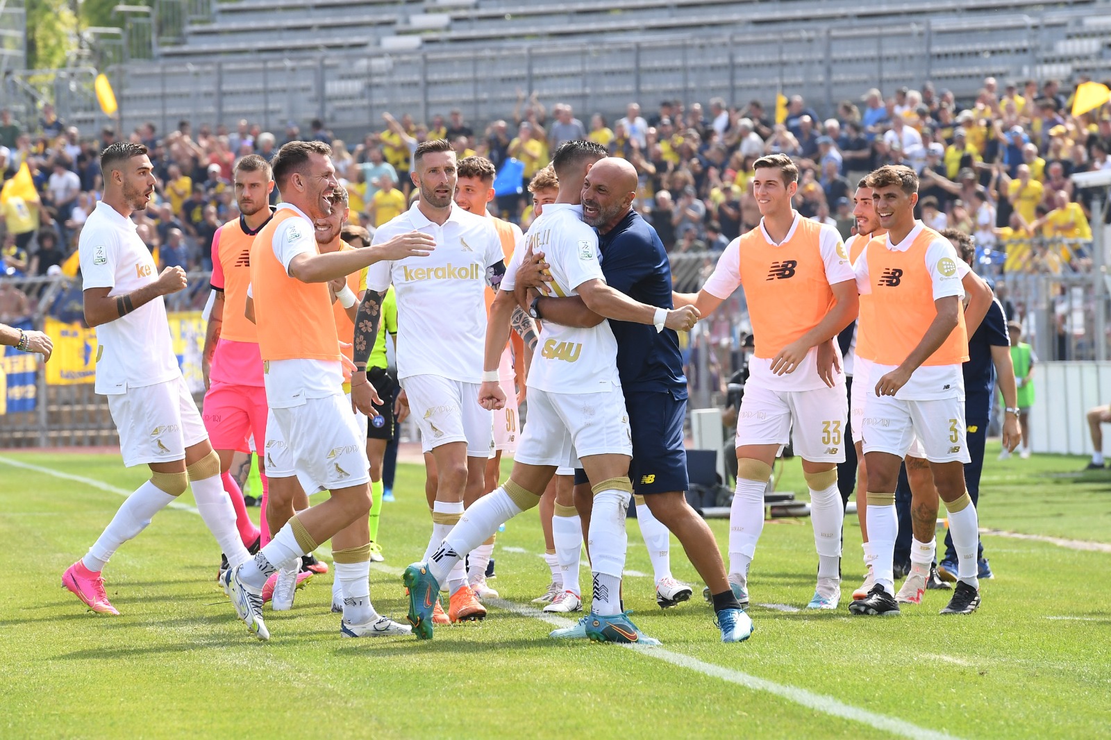 FERALPI SALO'-MODENA 1-1, I CANARINI CON UN UOMO IN PIU NON