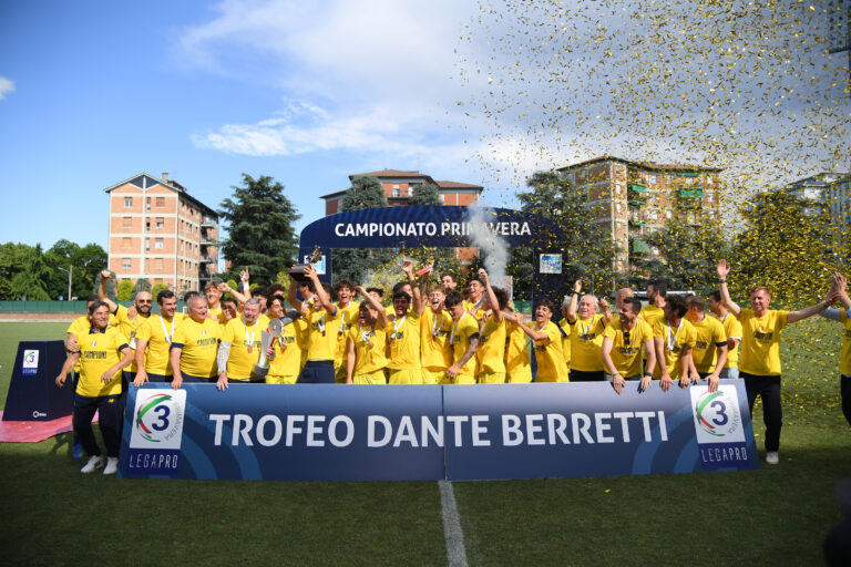 Primavera: 2-1 all’Avellino, Campioni d’Italia!