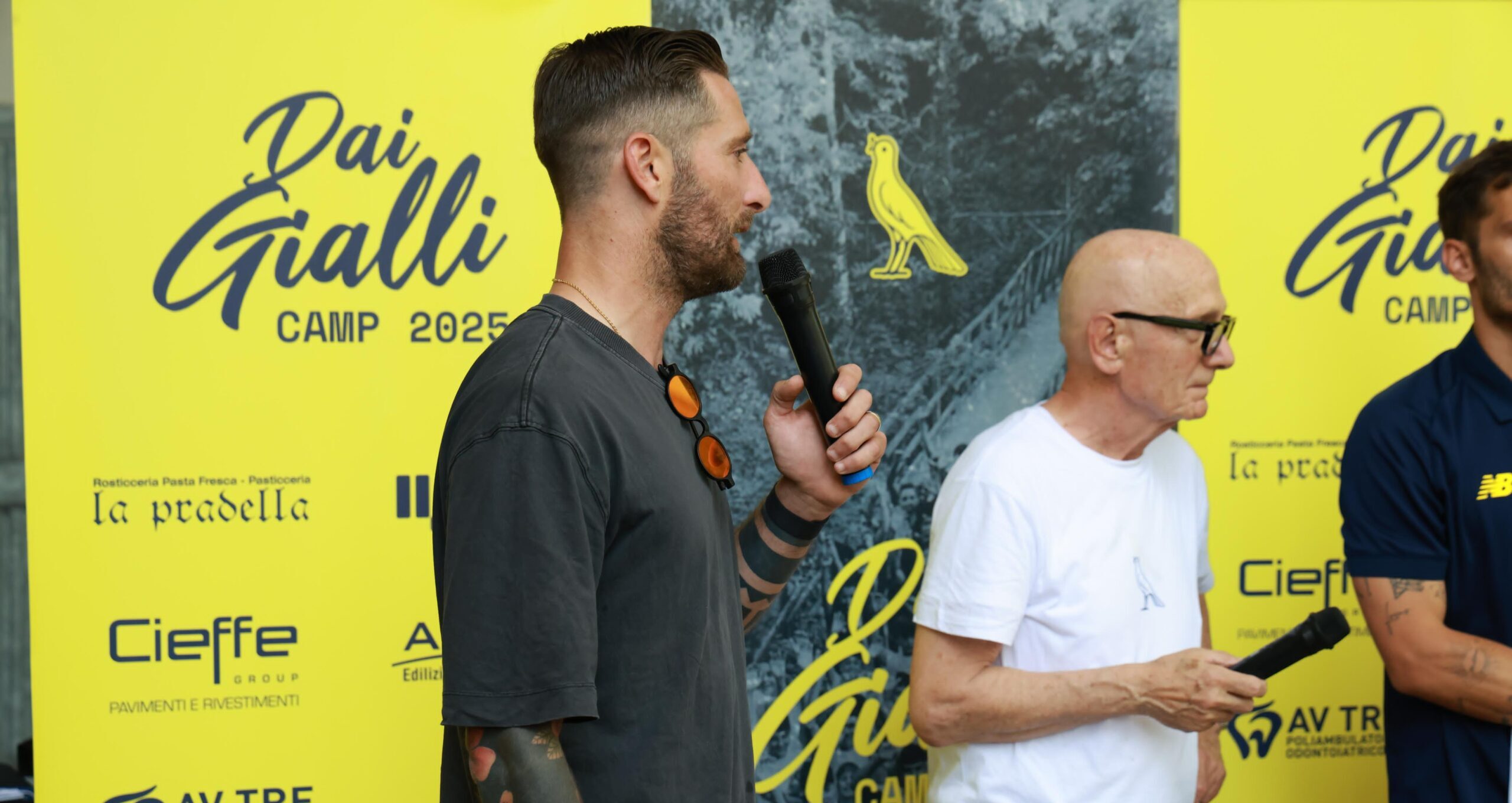 Dai Gialli Camp: la visita di capitan Pergreffi Dai Gialli Camp: la visita di capitan Pergreffi