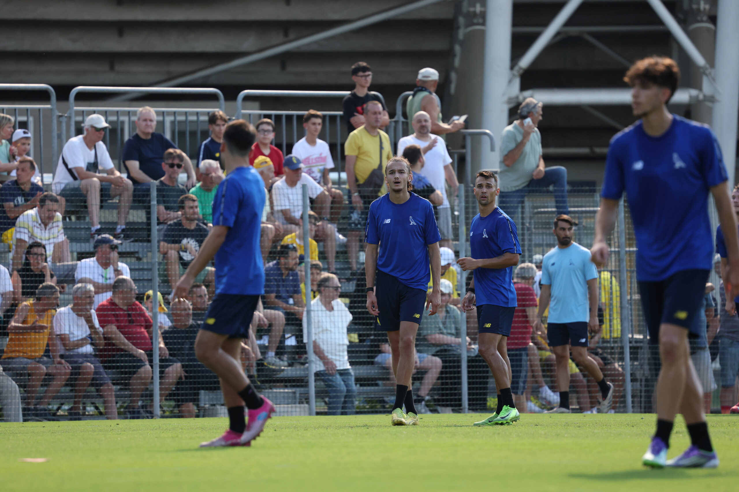 Venerdì con i tifosi allo Zelocchi. Aggiornamento amichevoli Venerdì con i tifosi allo Zelocchi. Aggiornamento amichevoli
