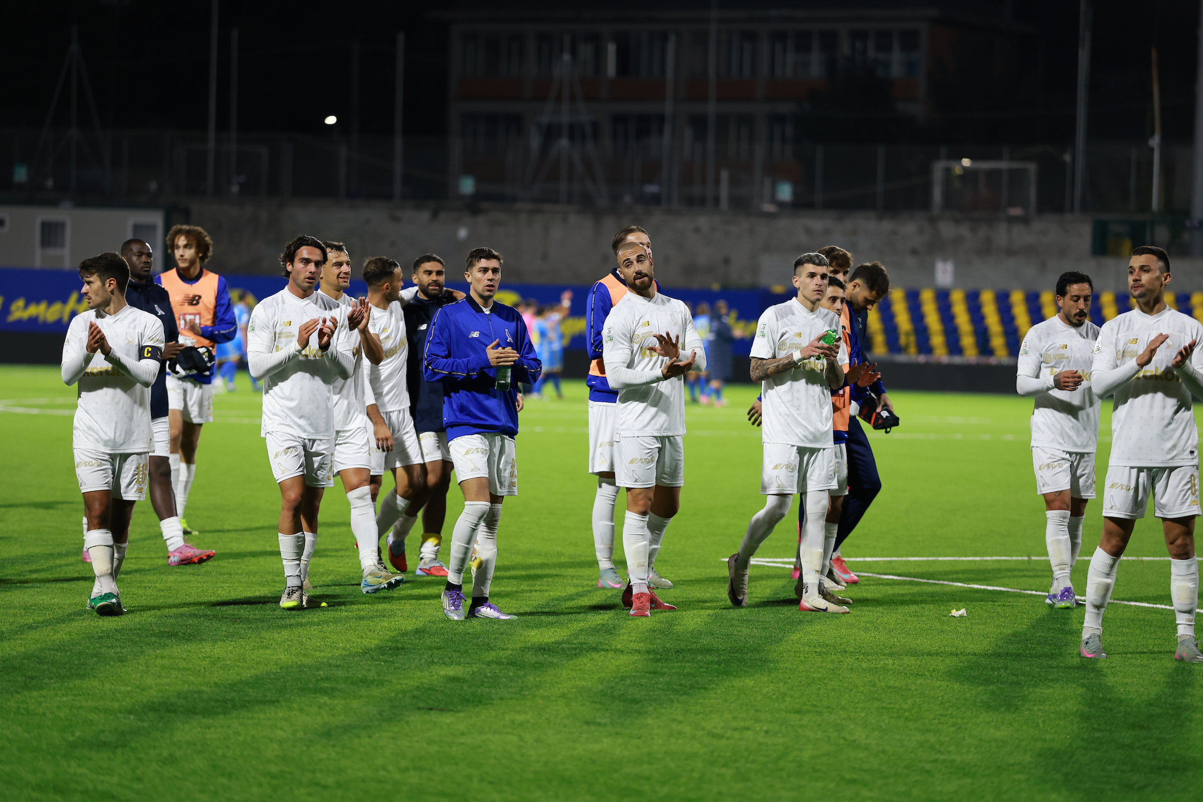 Carrarese-Modena 0-0: reti bianche allo Stadio dei Marmi Carrarese-Modena 0-0: reti bianche allo Stadio dei Marmi